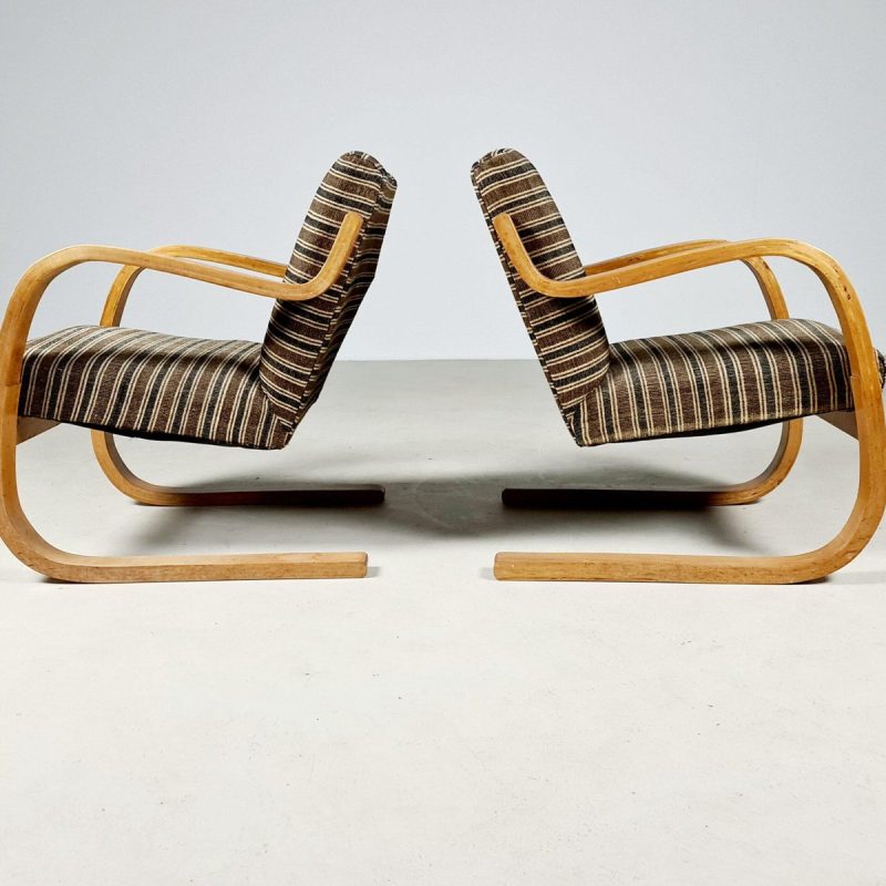 First Edition Model 402 Chairs by Alvar Aalto for Finmar, 1930s, Set of 2