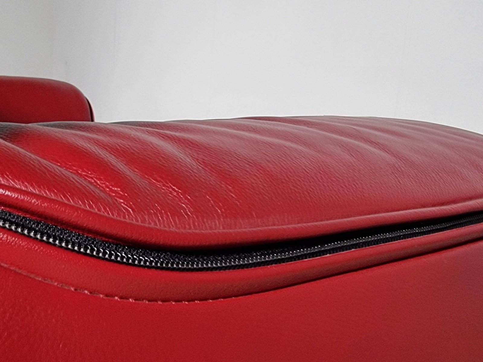 Italian Bull Sofa by Gianfranco Frattini for Cassina, 1980s - Image 7