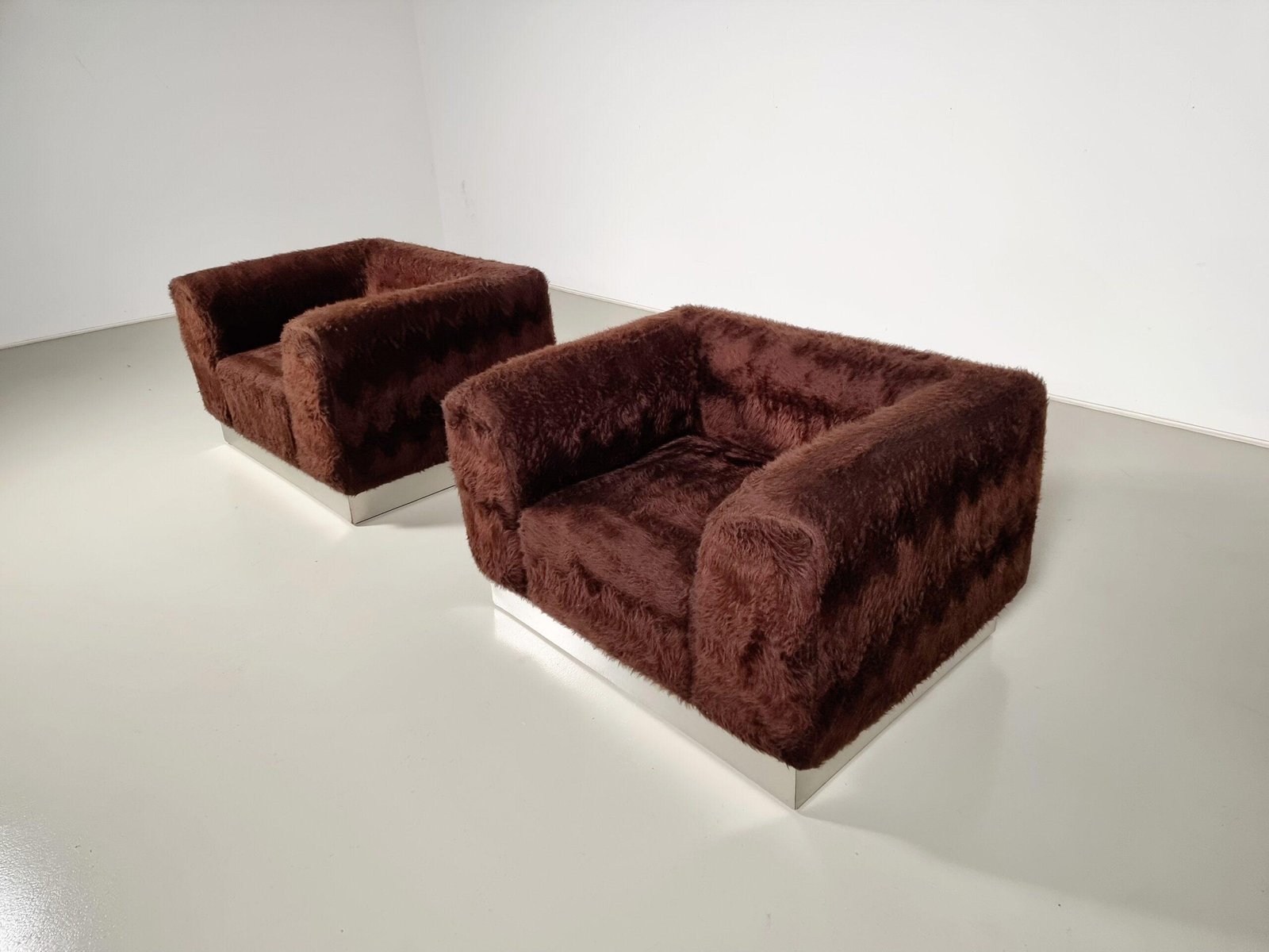 Italian Chrome Plated Lounge Chairs with Faux Fur, 1970, Set of 2 - Image 3