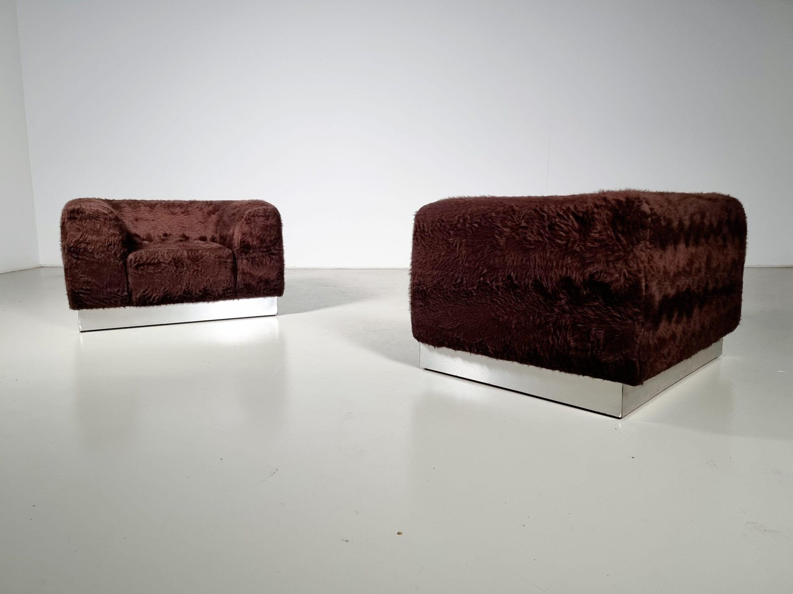 Italian Chrome Plated Lounge Chairs with Faux Fur, 1970, Set of 2 - Image 5